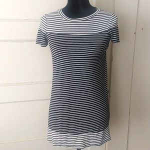 ❤6 for $12 striped tunic super soft black and white